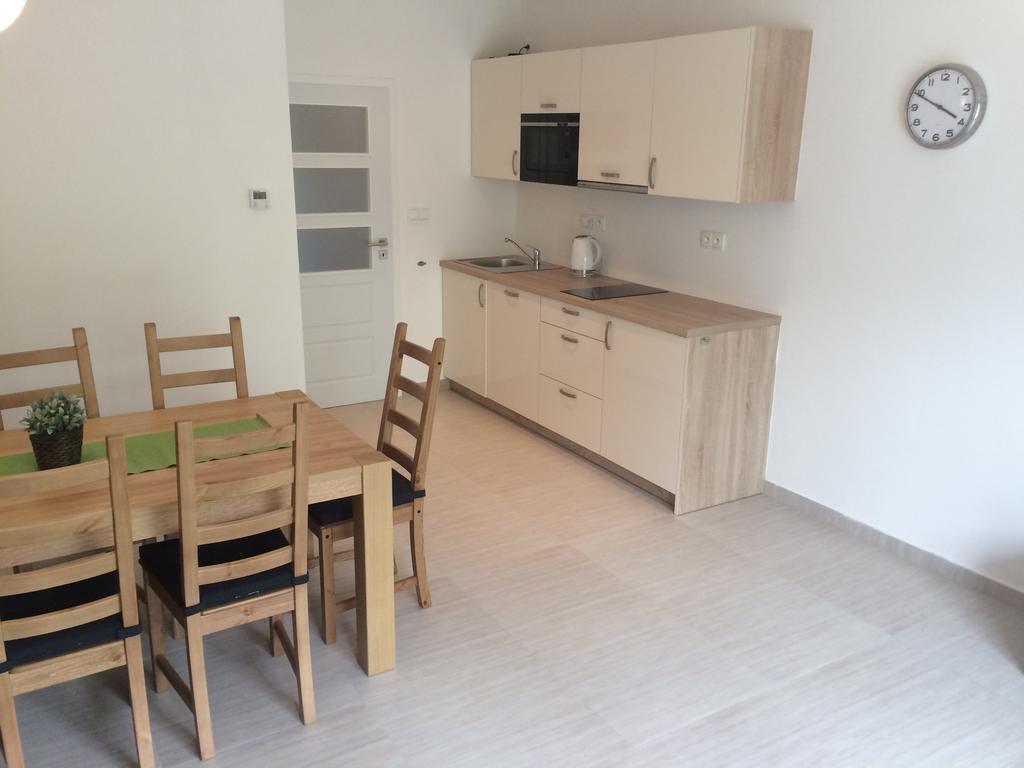 Apartmany Hlohovec Bagian luar foto